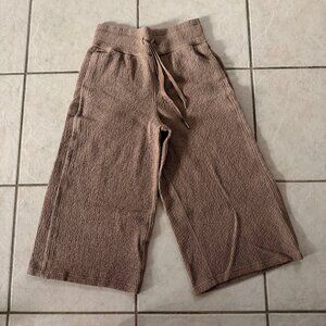 Lululemon Heathered Soft Sand Retreat Yourself Crop